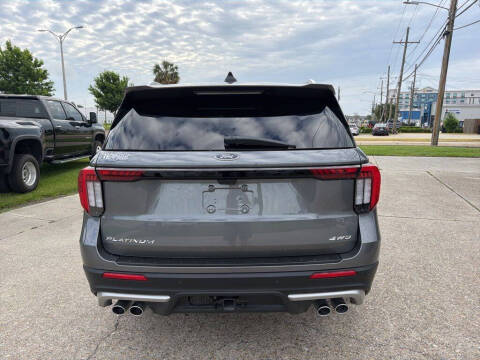 2025 Ford Explorer Platinum