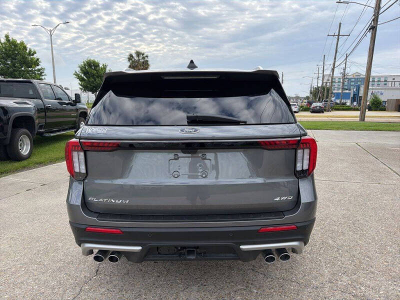 2025 Ford Explorer Platinum