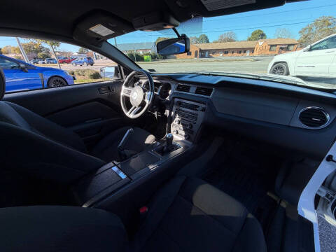 2014 Ford Mustang V6