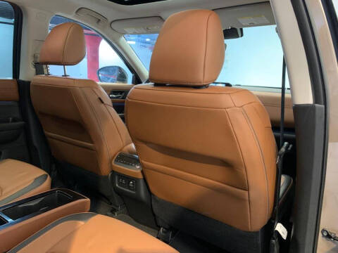 2023 Nissan Pathfinder Platinum