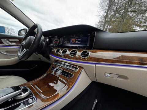 2019 Mercedes-Benz E-Class E 300