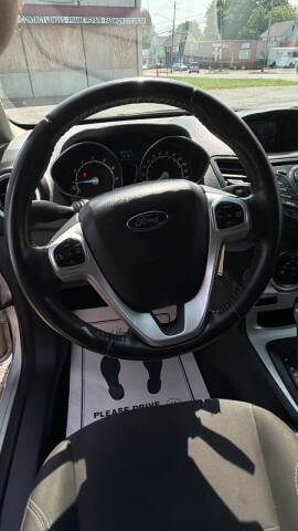 2015 Ford Fiesta SE