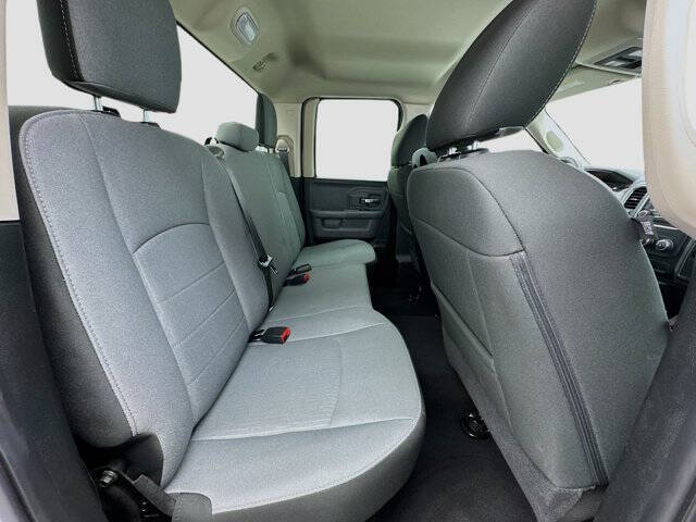 2024 RAM 1500 Classic SLT