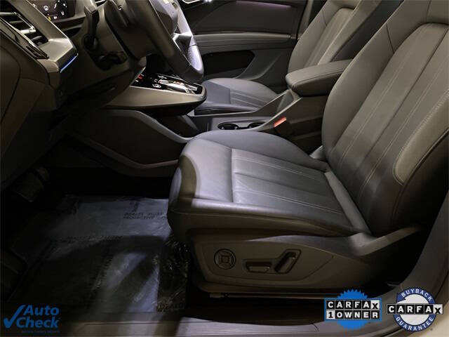 2024 Audi Q4 e-tron quattro Premium Plus 50