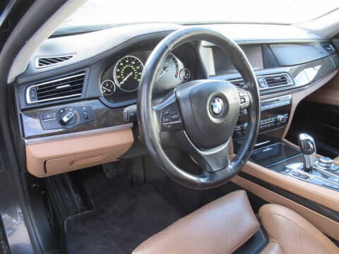 2012 BMW 7 Series