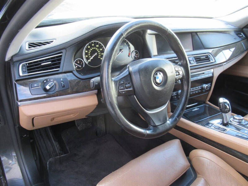 2012 BMW 7 Series