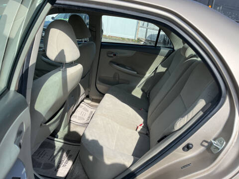 2010 Toyota Corolla LE