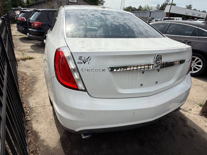 2009 Lincoln MKS