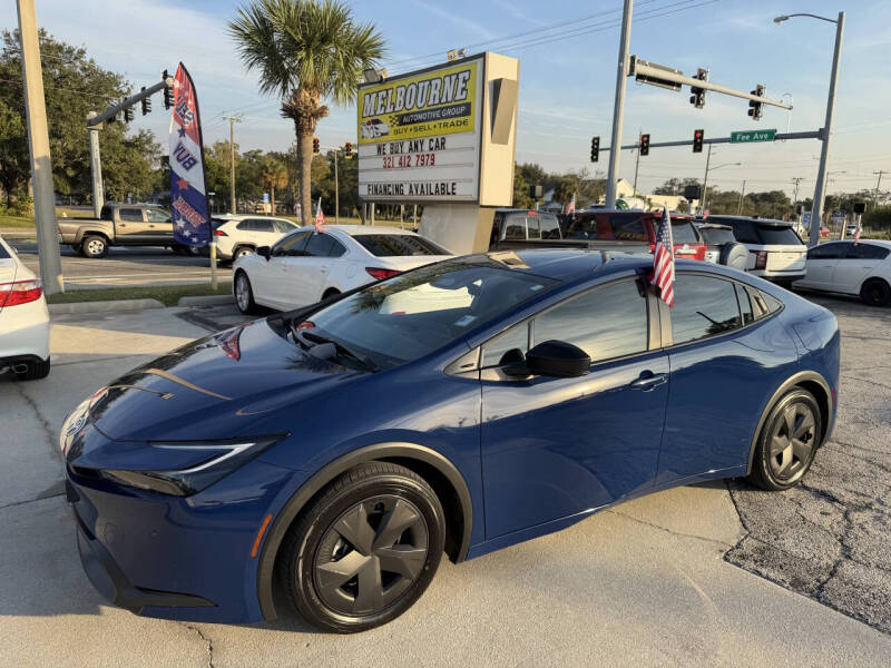 2024 Toyota Prius LE's photo