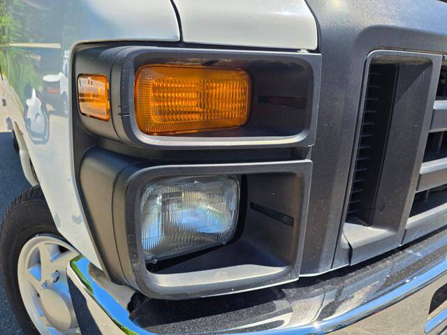 2012 Ford E-Series E-150