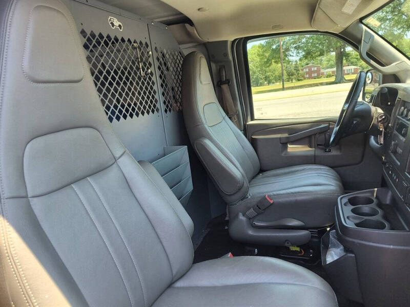 2017 Chevrolet Express 2500
