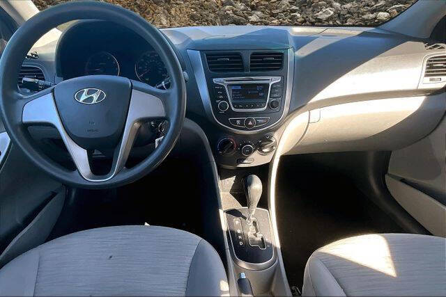 2016 Hyundai Accent SE