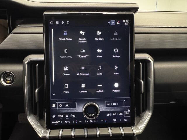 2024 GMC Acadia Elevation