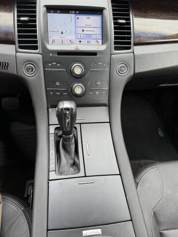 2016 Ford Taurus Limited