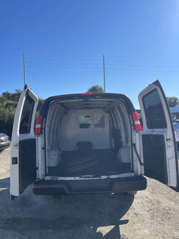 2021 GMC Savana 2500