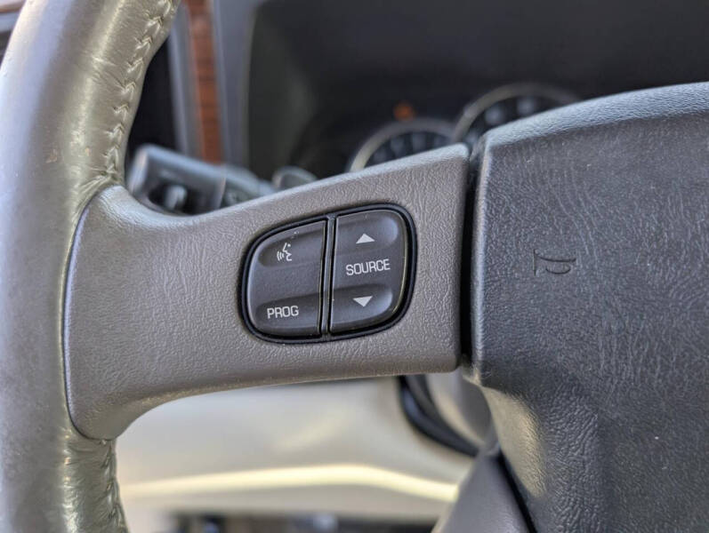 2003 Cadillac Escalade