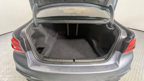 2018 BMW 5 Series 530i