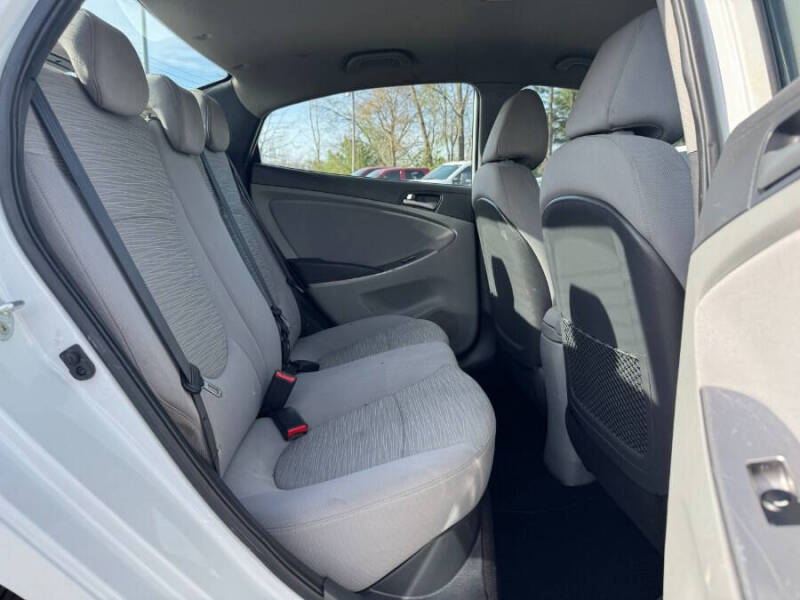 2017 Hyundai Accent Value Edition