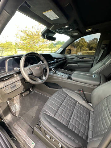 2023 Cadillac Escalade-V