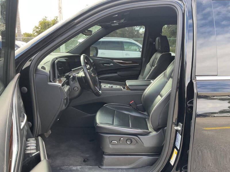 2023 Cadillac Escalade ESV Premium Luxury