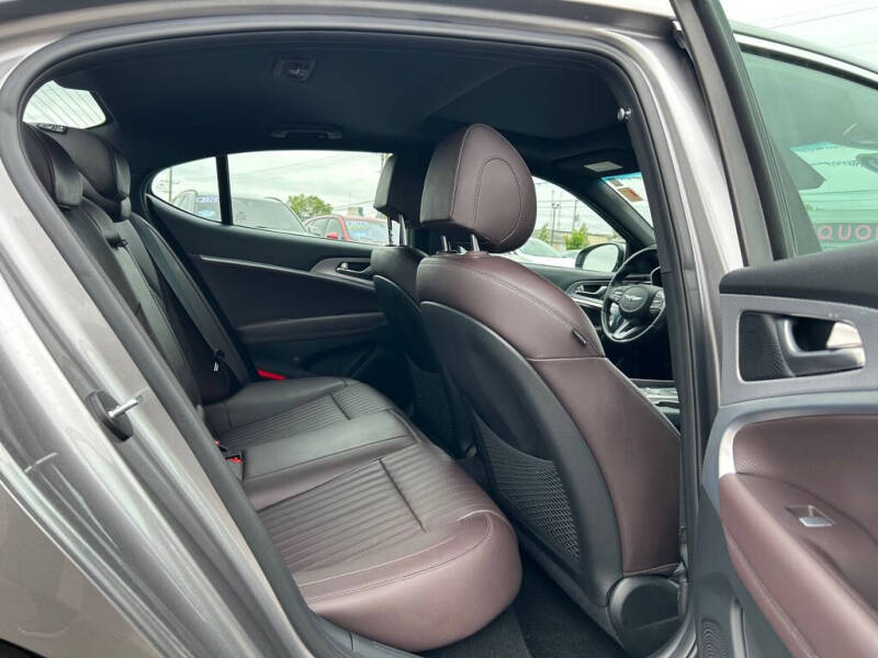 2022 Genesis G70