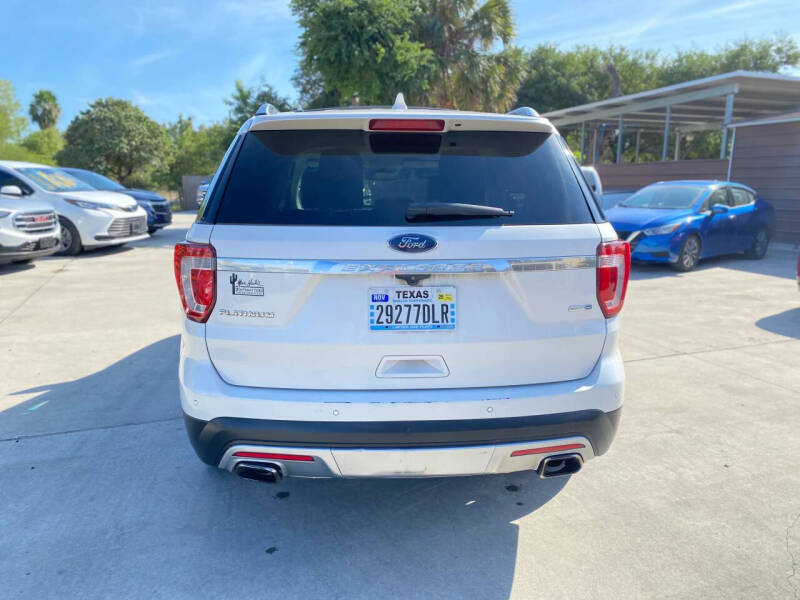 2016 Ford Explorer Platinum