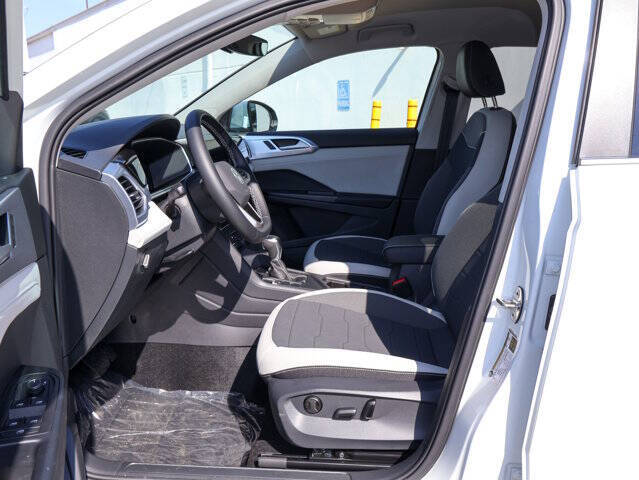 2026 Volkswagen Taos SE