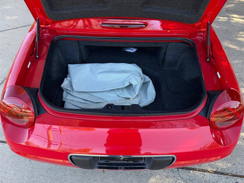 2004 Ford Thunderbird Deluxe