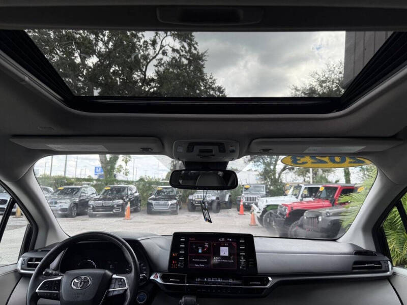 2023 Toyota Sienna