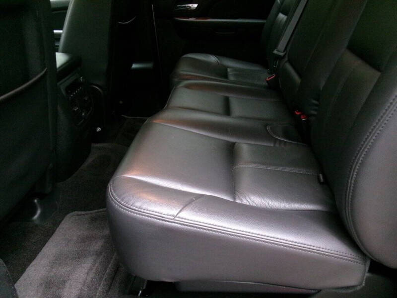 2012 Chevrolet Avalanche LS