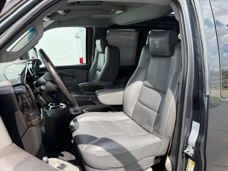 2017 Chevrolet Express 2500