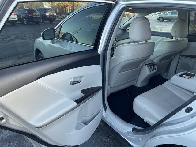 2012 Toyota Venza LE