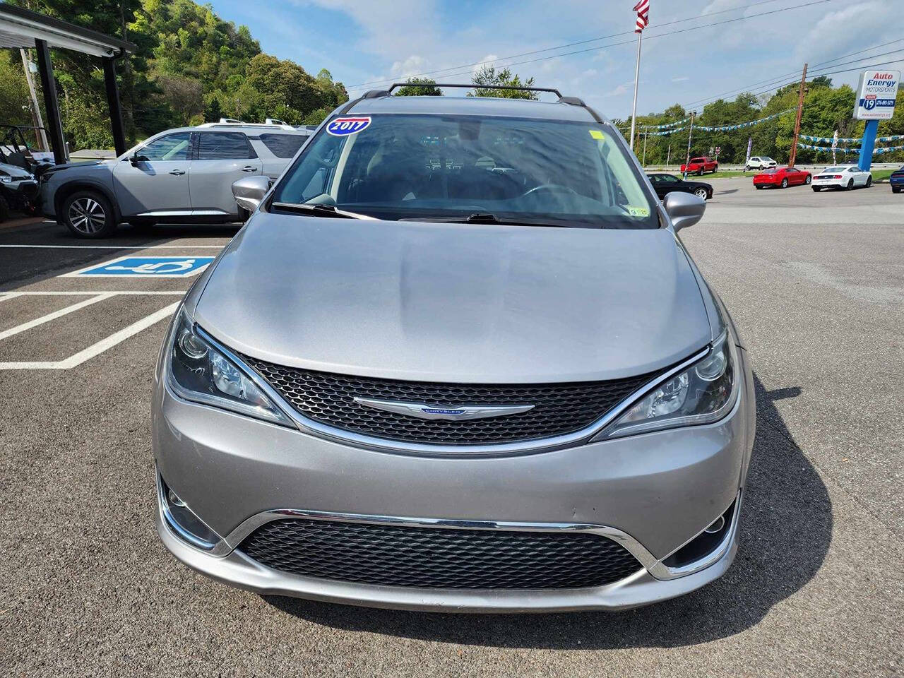 2017 Chrysler Pacifica for sale at Auto Energy in Lebanon, VA