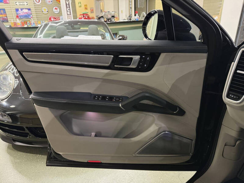 2022 Porsche Cayenne