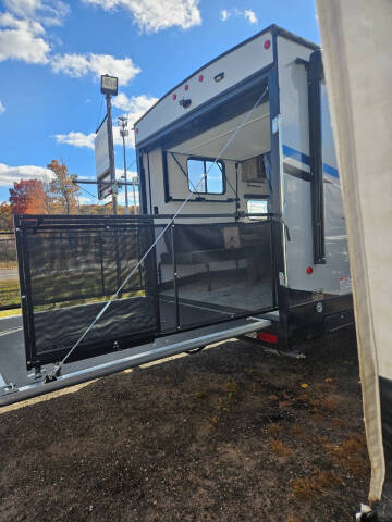 2022 Forest River Toy Hauler Vengeance Rogue 25V