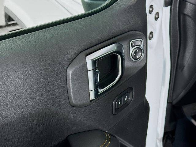 2025 Jeep Gladiator High Tide