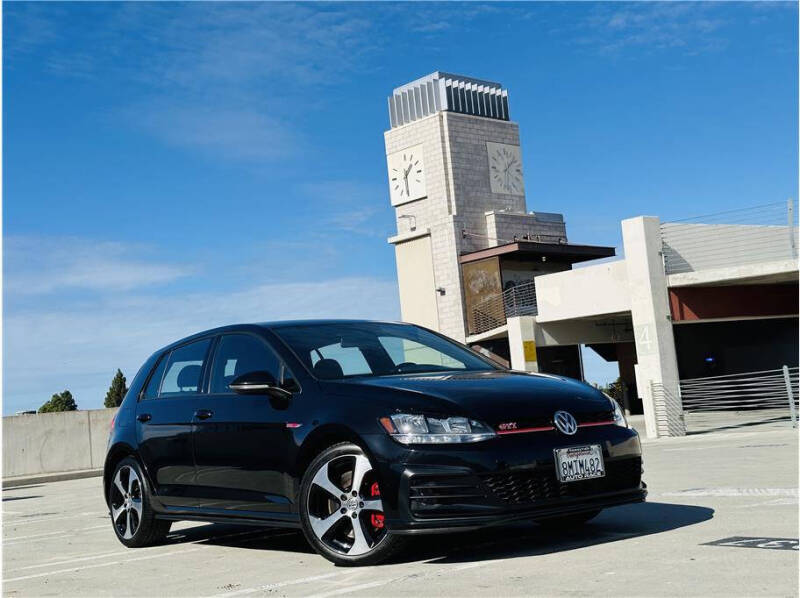 2019 Volkswagen Golf GTI SE photo 20