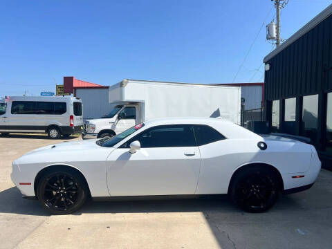 2018 Dodge Challenger SXT Plus