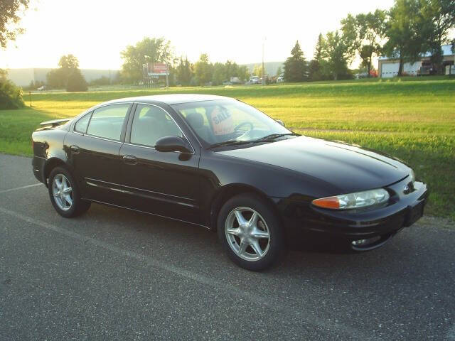 1999 Oldsmobile Alero GL photo 4