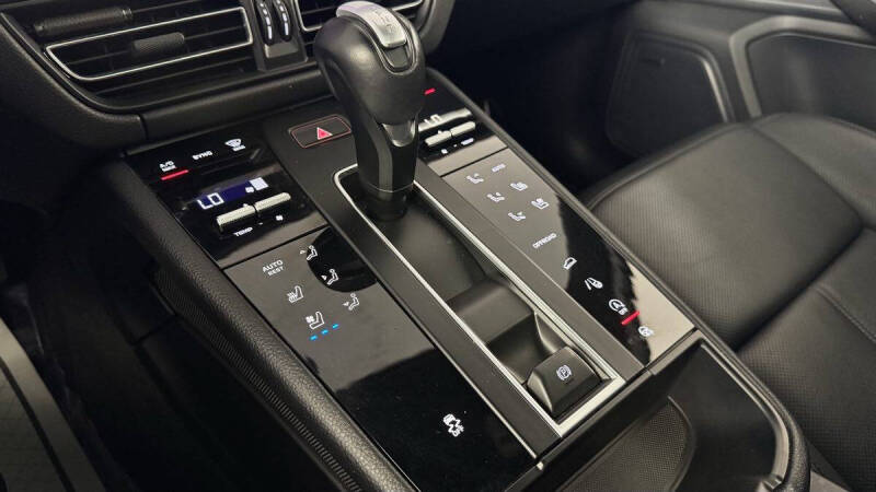 2023 Porsche Macan