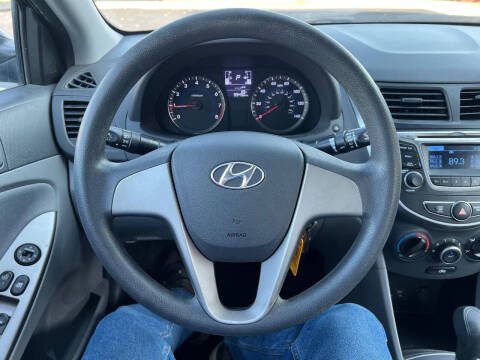 2015 Hyundai Accent GLS