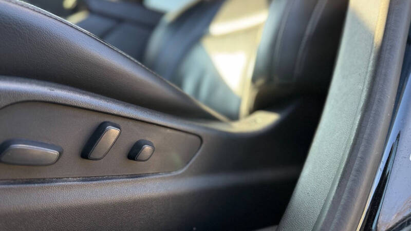 2021 Cadillac XT4 Premium Luxury