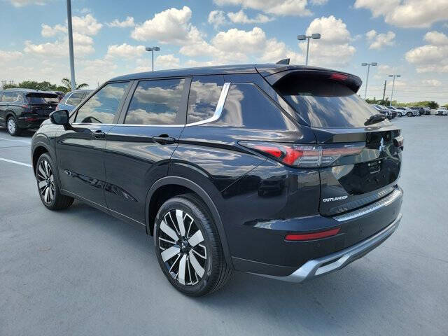 2026 Mitsubishi Outlander SE