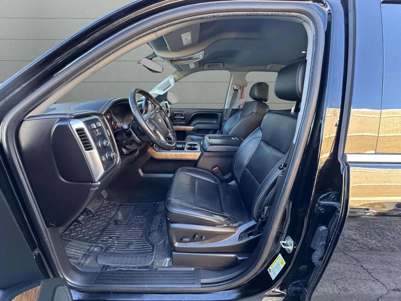 ChevroletSilverado 150017