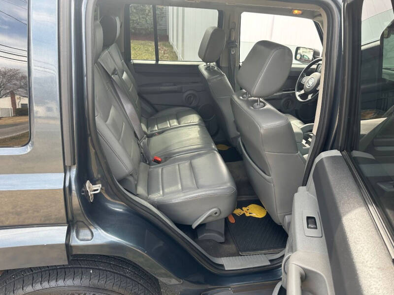 2007 Jeep Commander Sport