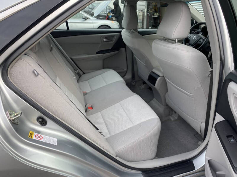 2017 Toyota Camry LE