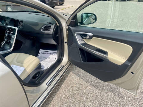 2017 Volvo V60 T5 Premier