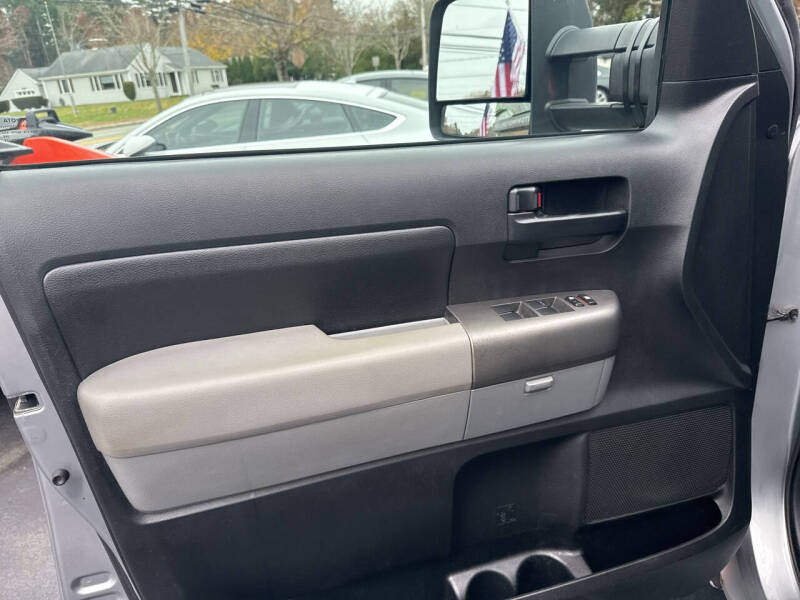 2010 Toyota Tundra Grade