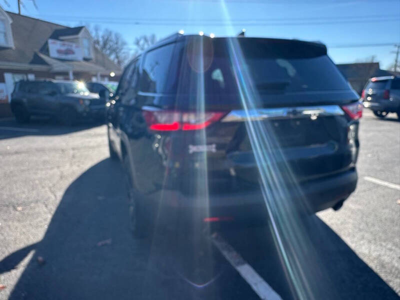 2018 Chevrolet Traverse LT Cloth