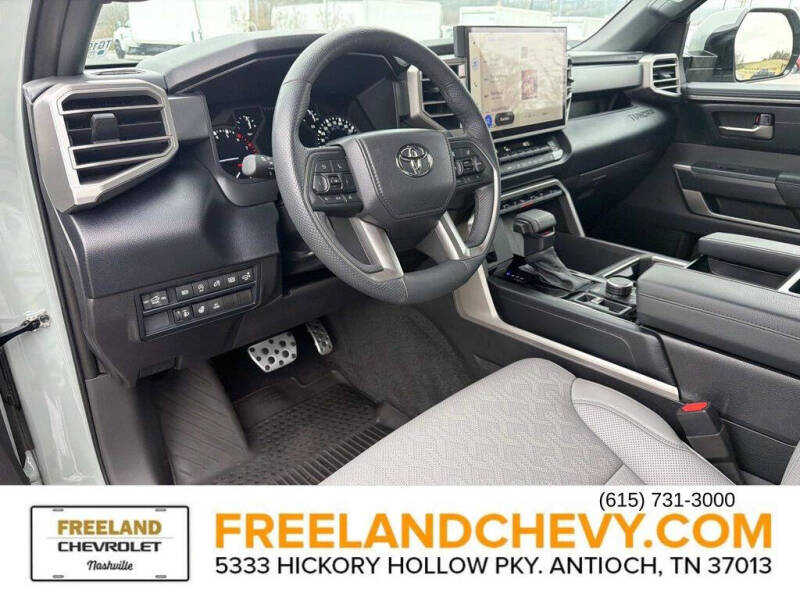 2025 Toyota Tundra SR5